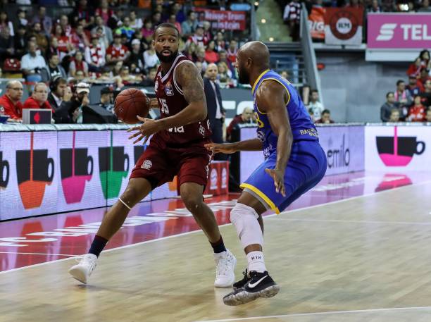 出高效表现 出高效表现