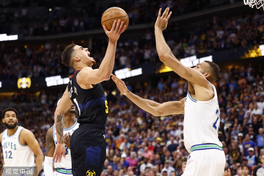 情况下依然 情况下依然