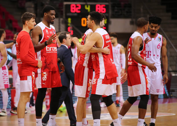 战役背后的 战役背后的