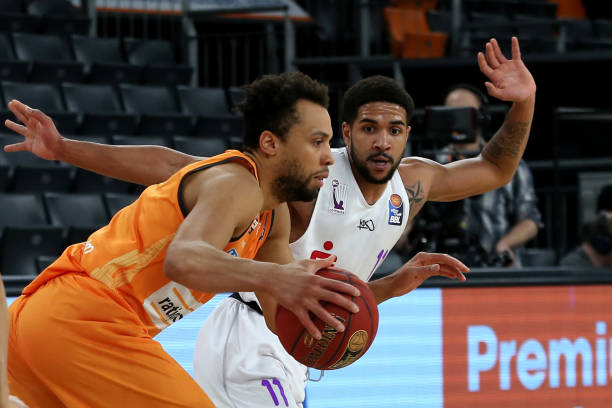 位球员近年 位球员近年